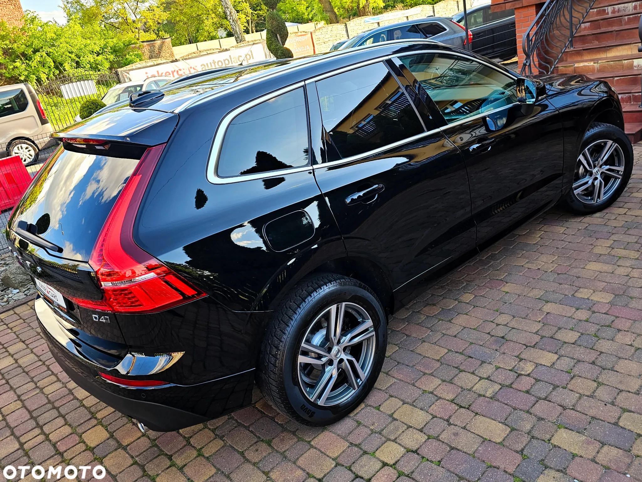 Volvo XC 60 D4 AWD Geartronic Momentum - 3