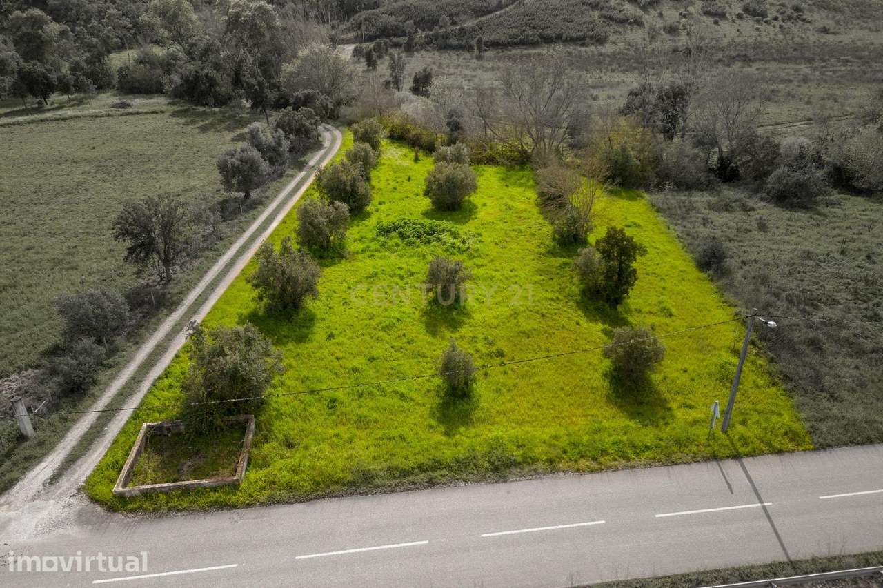 Terreno rústico em São Marcos da Serra, com uma área total de2480 m² - Grande imagem: 4/13