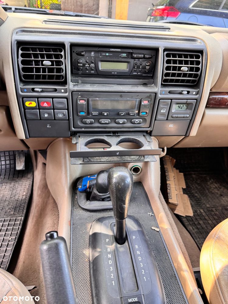 Land Rover Discovery - 6
