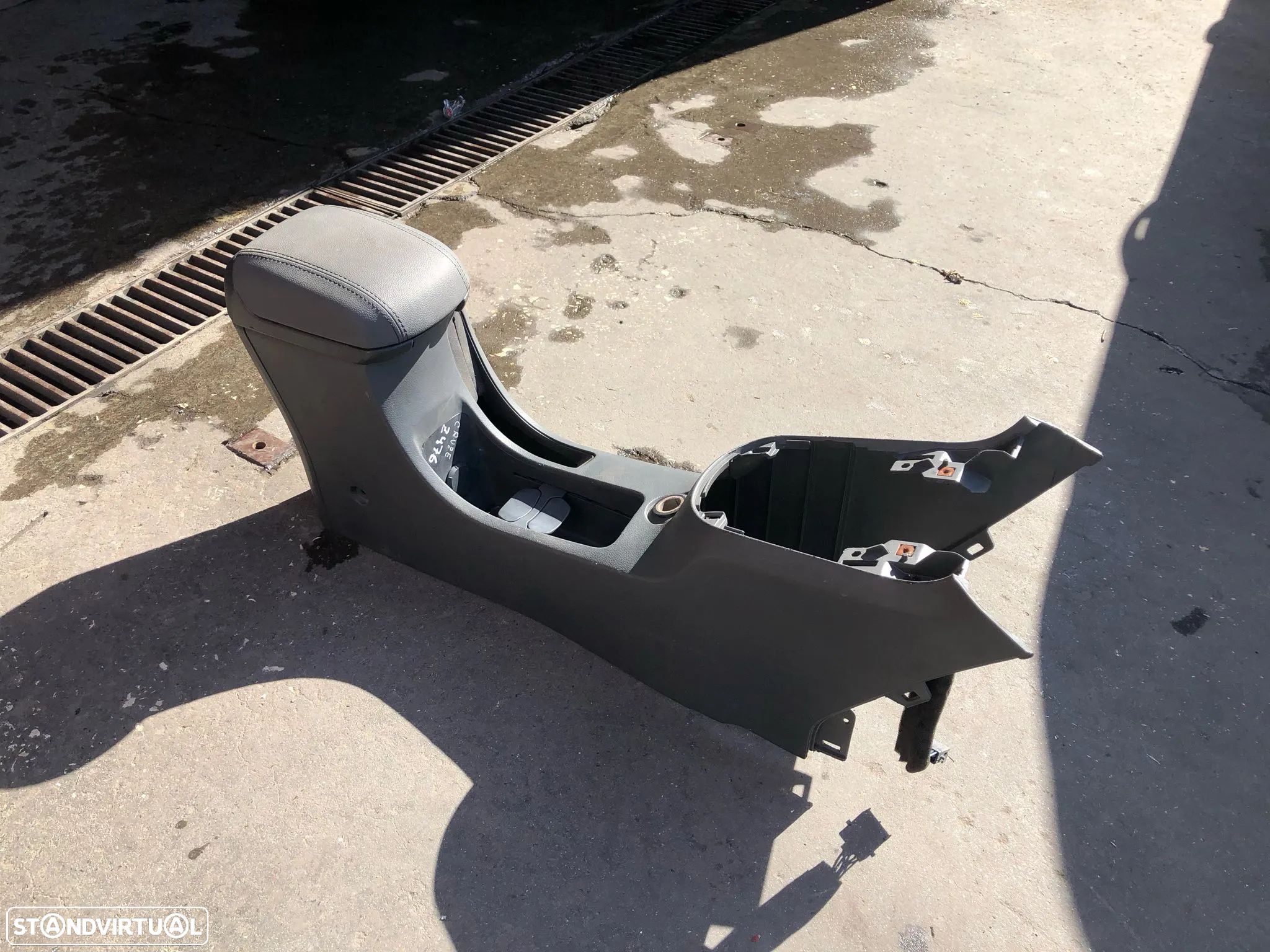 CHEVROLET CRUZE APOIO DE BRAÇO - Z476 - 1