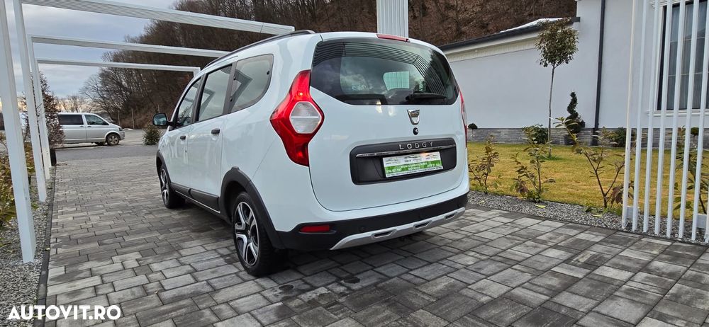 Dacia Lodgy TCe 115 Stepway - 4