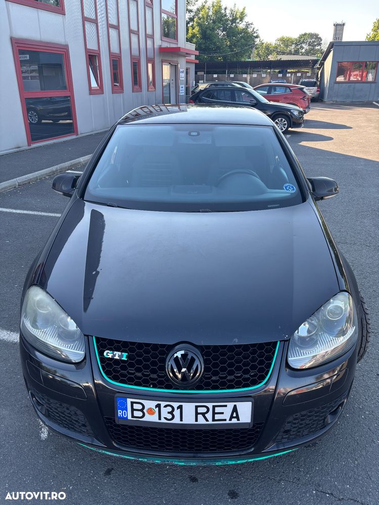 Volkswagen Golf 2.0 FSI GTI - 3