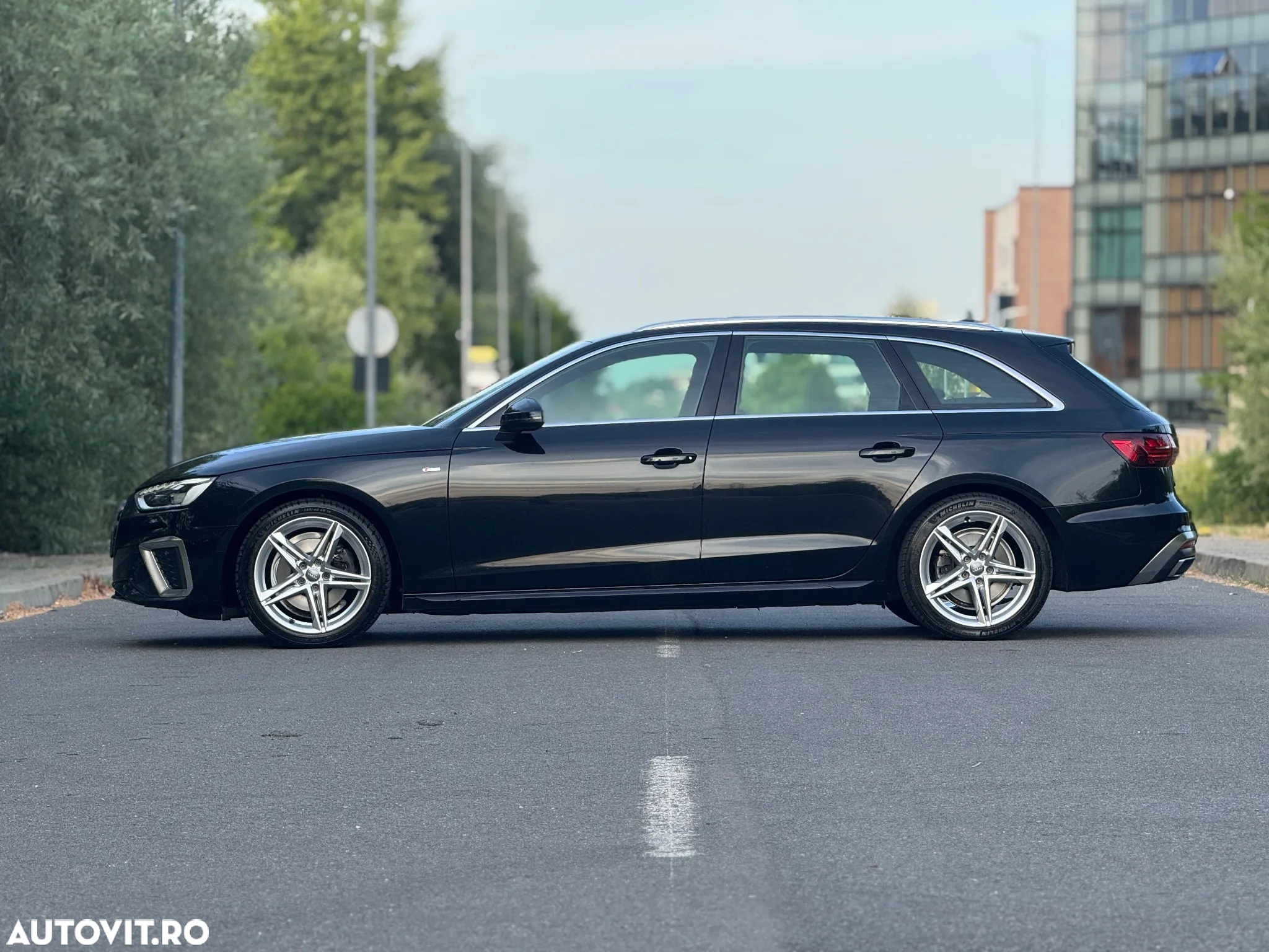 Audi A4 Avant 35 TDI S tronic S line - 11