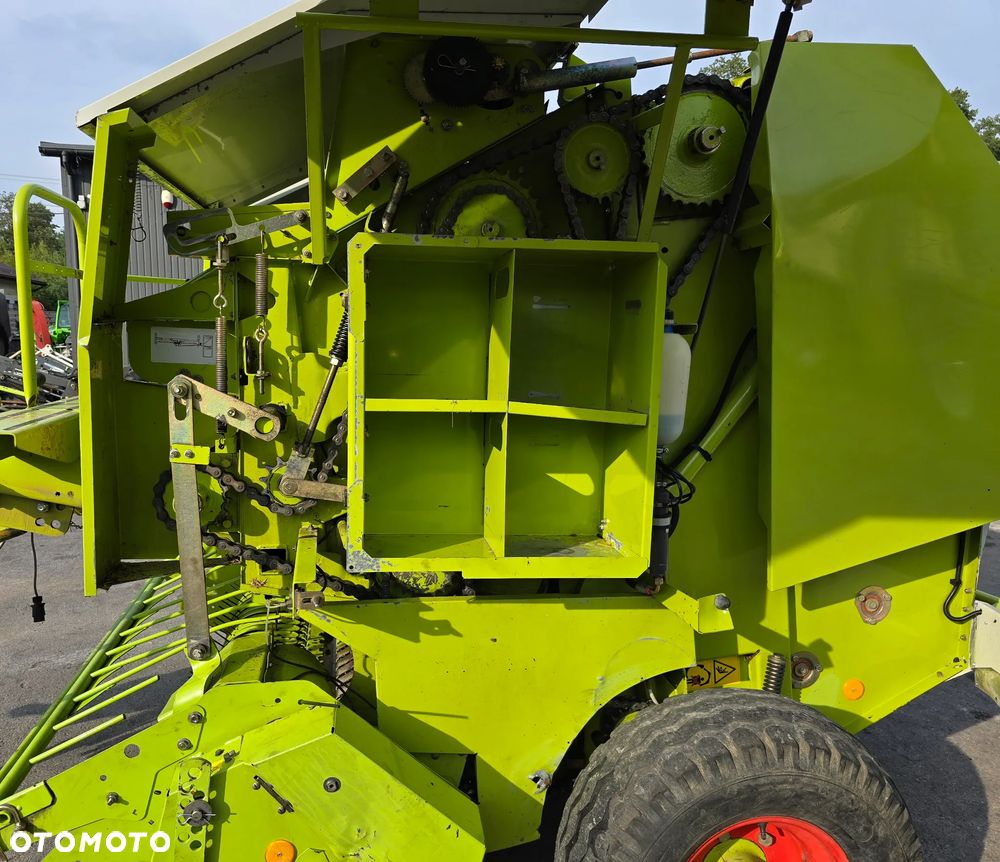 Claas Rollant 240 - 7