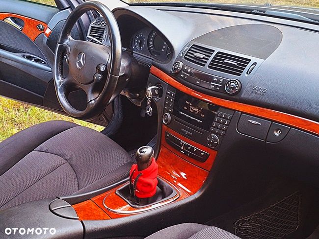 Mercedes-Benz Klasa E 200 Kompressor Elegance - 7