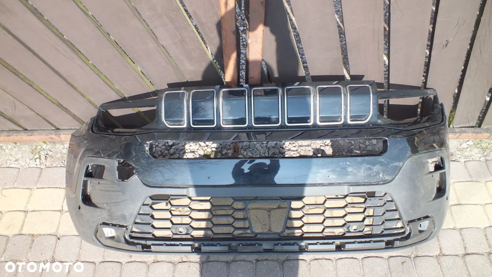 Zderzak przedni Jeep Avenger 735768108 - 1