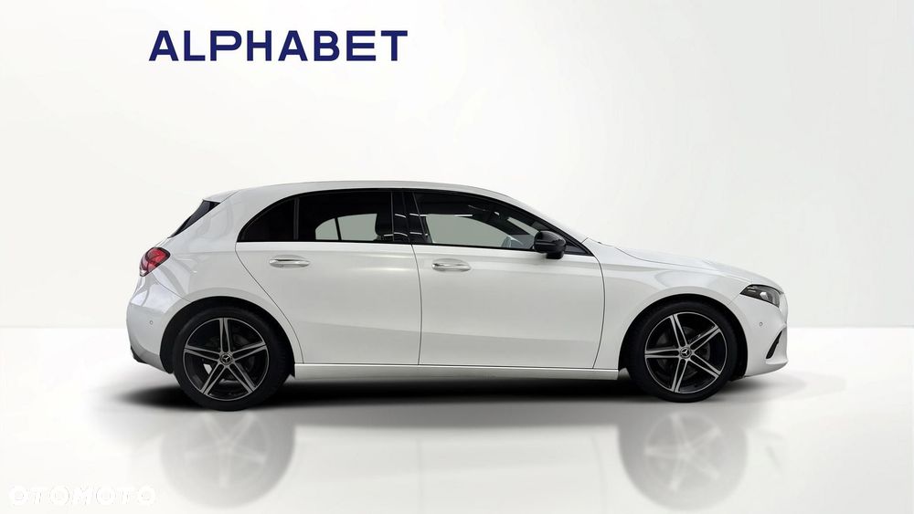 Mercedes-Benz Klasa A 200 d Progressive 8G-DCT - 3