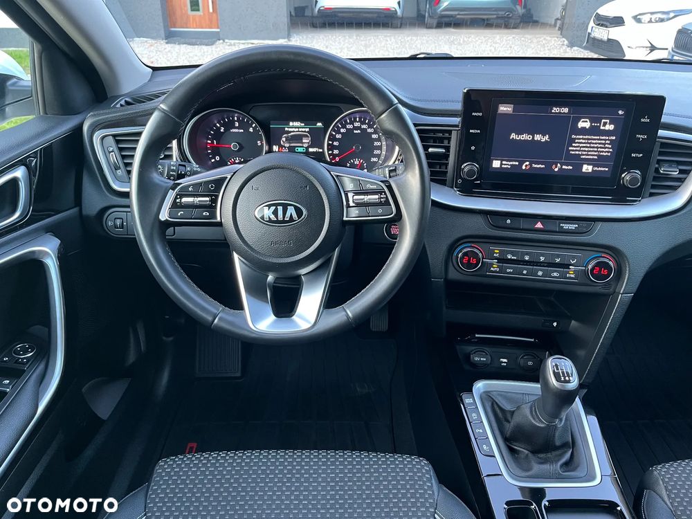 Kia Ceed 1.6 CRDi mHEV L - 9