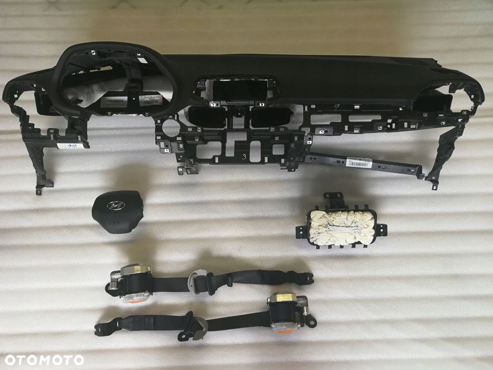DESKA ROZDZIELCZA HYUNDAI I30 III PODUSZKI AIRBAG - 1