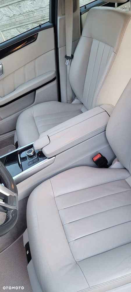 Mercedes-Benz Klasa E 220 BlueTEC 4-Matic Avantgarde - 12