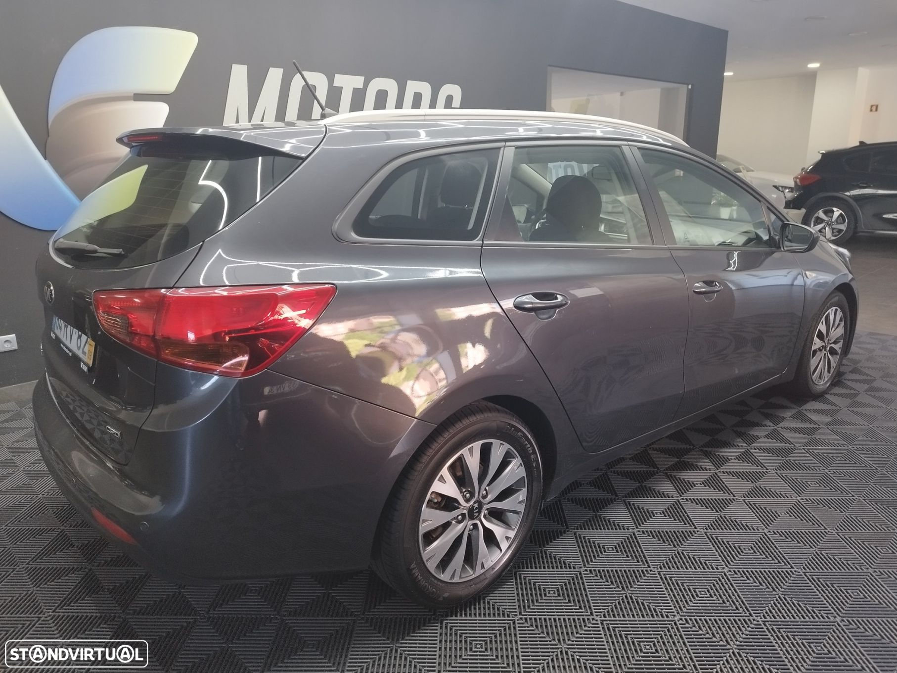 Kia Ceed SW 1.4 CRDi ECO - 8