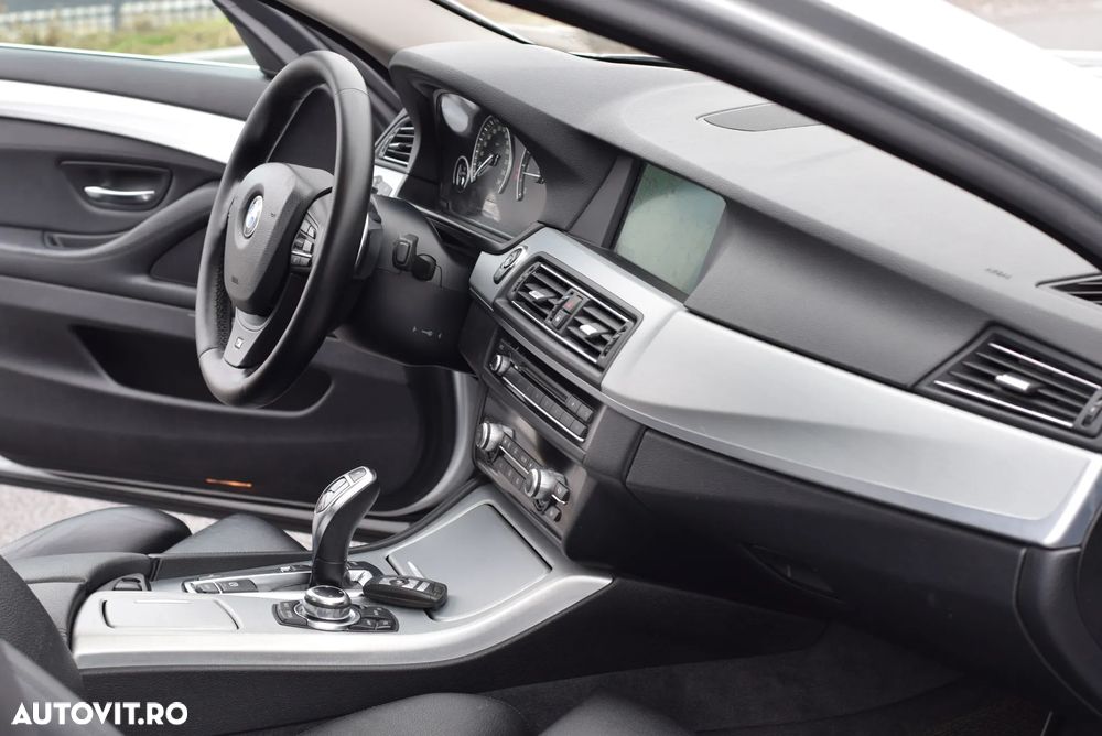 BMW Seria 5 525d Sport-Aut. - 14