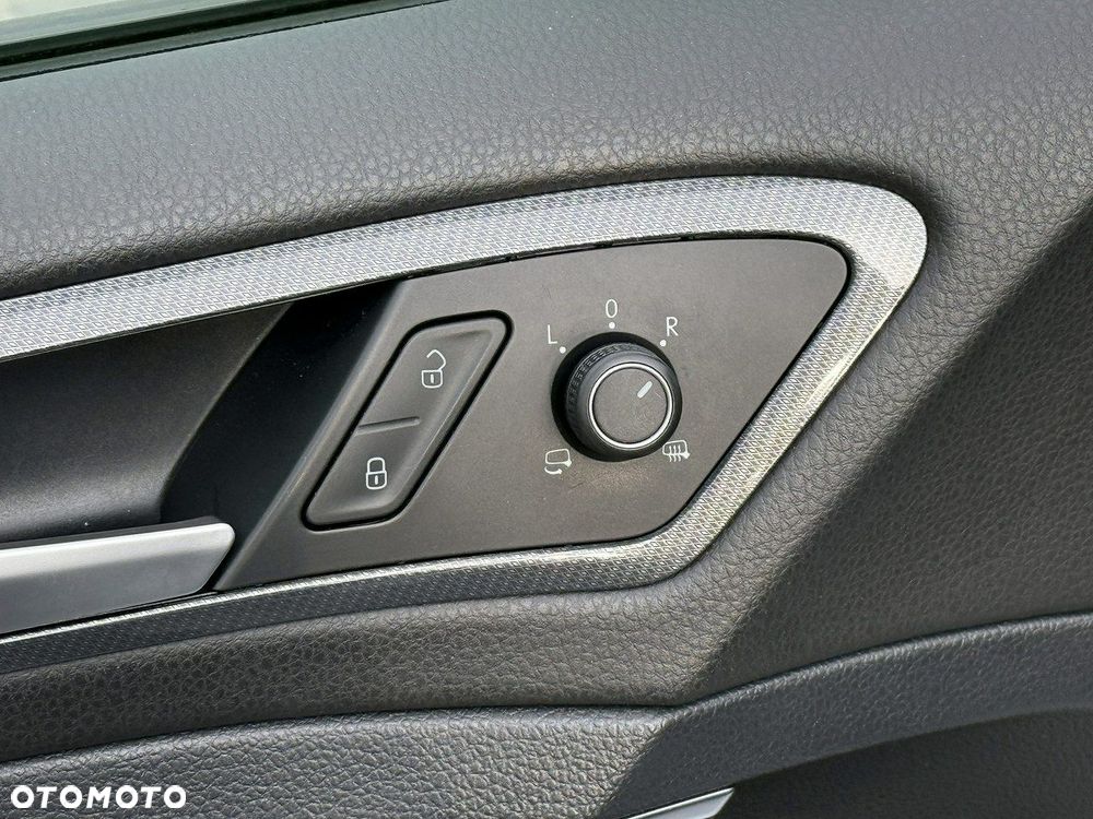 Volkswagen Golf 1.5 TSI EVO R-Line - 20