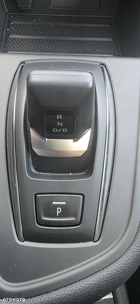 Mitsubishi Grandis - 25