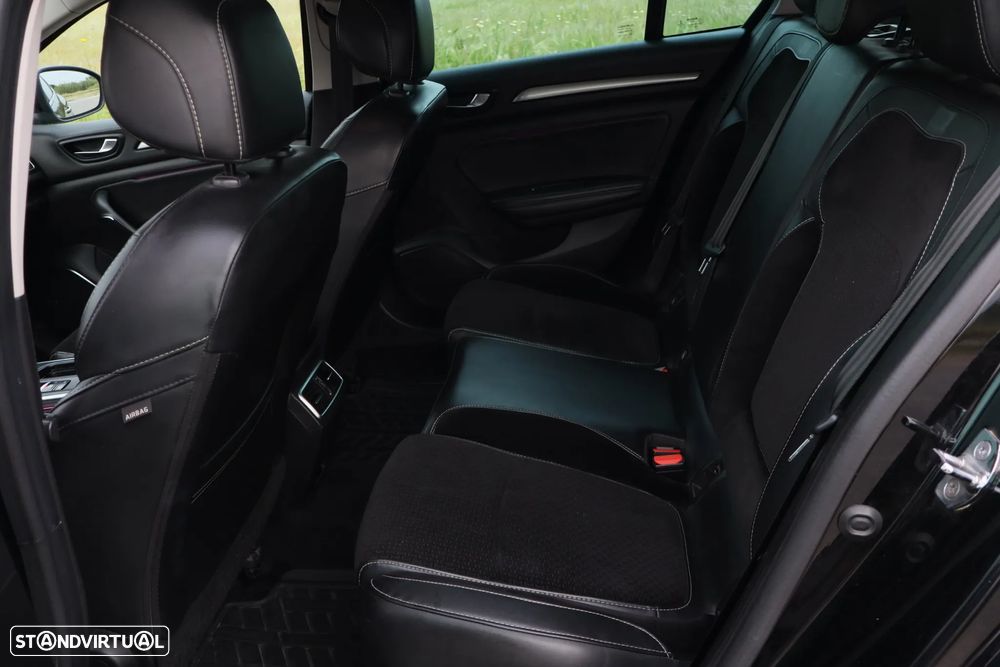 Renault Mégane Sport Tourer ENERGY dCi 110 EDC BOSE EDITION - 29