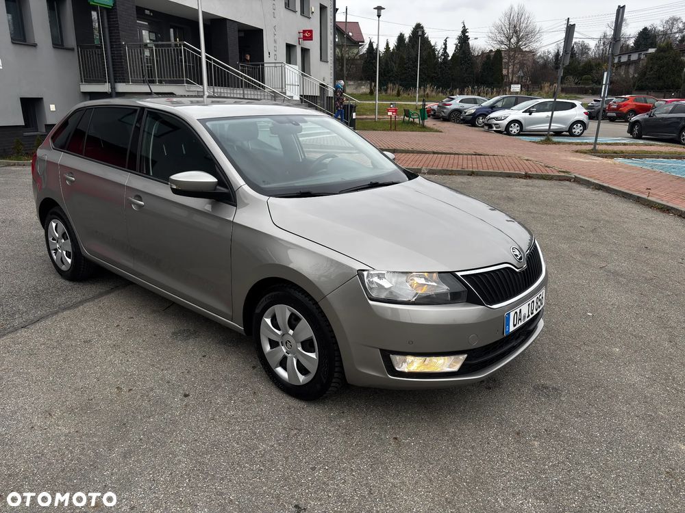 Skoda RAPID 1.4 TSI Ambition DSG - 17