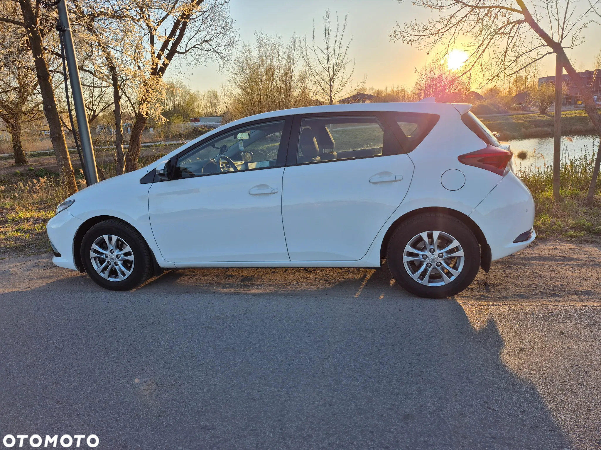 Toyota Auris 1.33 VVT-i Active - 2