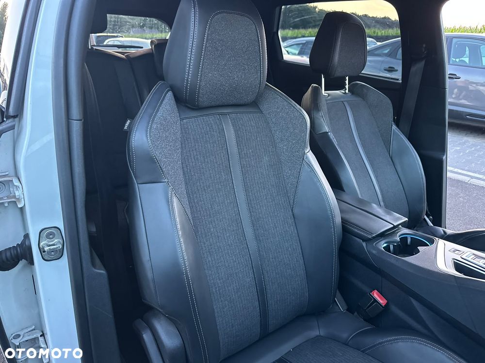 Peugeot 5008 1.6 THP Allure S&S EAT6 - 9