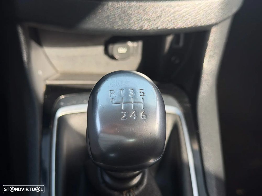 Peugeot 308 1.6 e-HDi Active J17 - 20