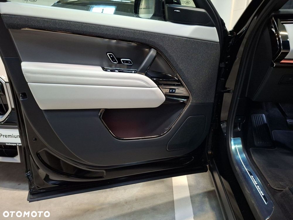 Land Rover Range Rover Sport - 12