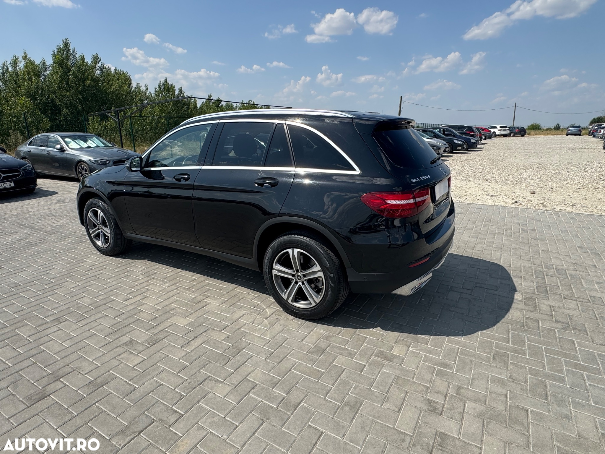 Mercedes-Benz GLC 250 d 4MATIC - 17