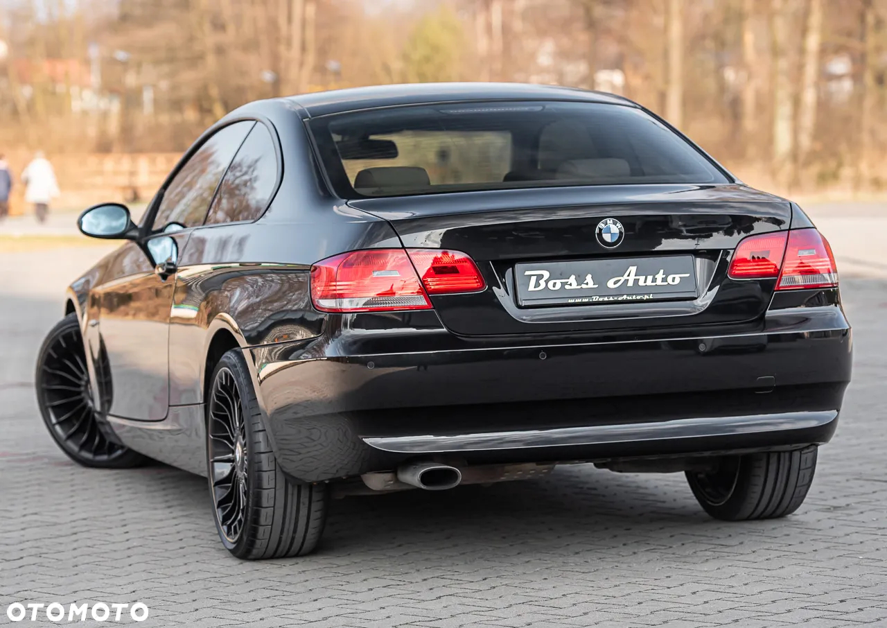 BMW Seria 3 320i Coupe Edition Exclusive - 8
