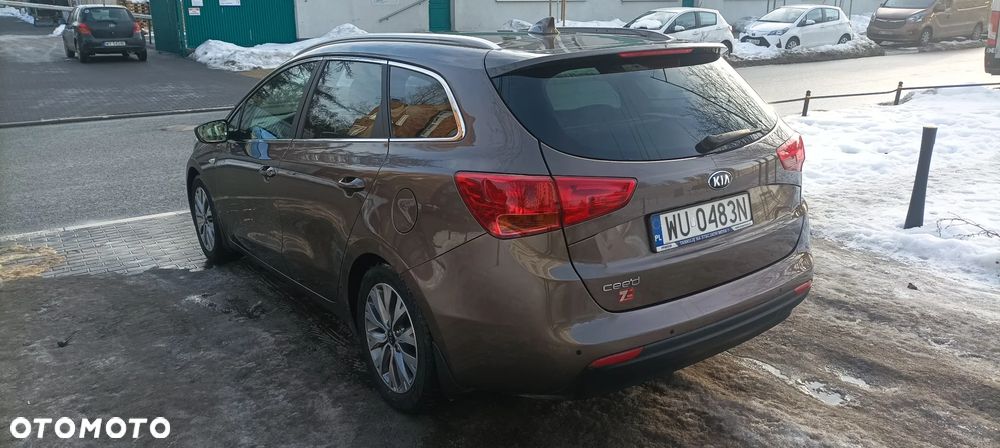 Kia Ceed 1.6 GDI Smart Plus - 5