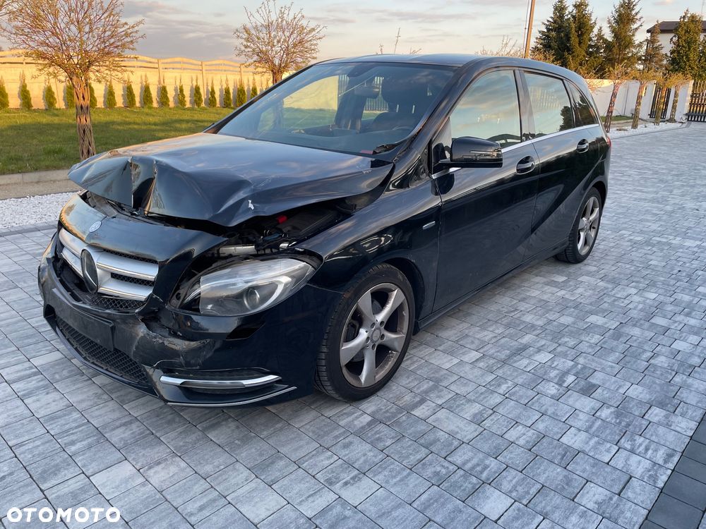 Mercedes-Benz Klasa B 200 (BlueEFFICIENCY) - 3