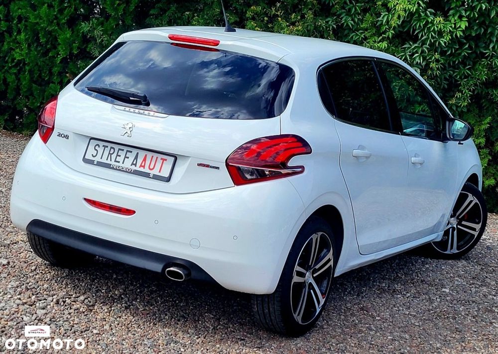 Peugeot 208 - 4