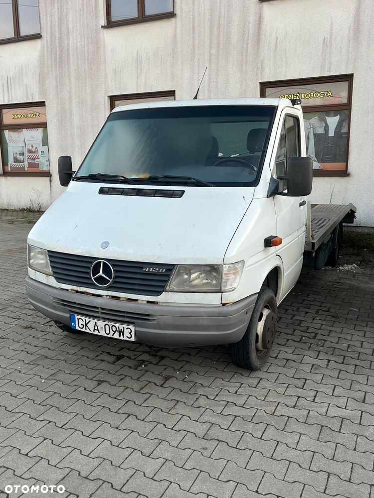 Mercedes-Benz 412 - 1