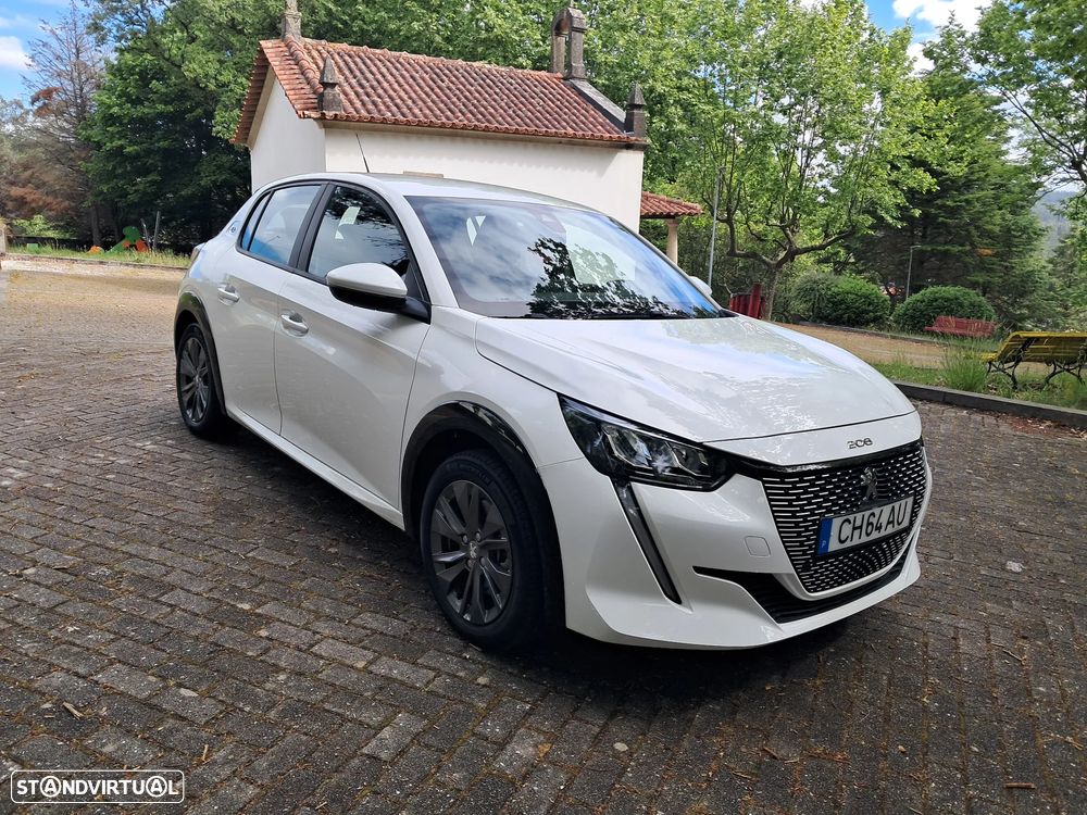 Peugeot e-208 Allure Pack - 3