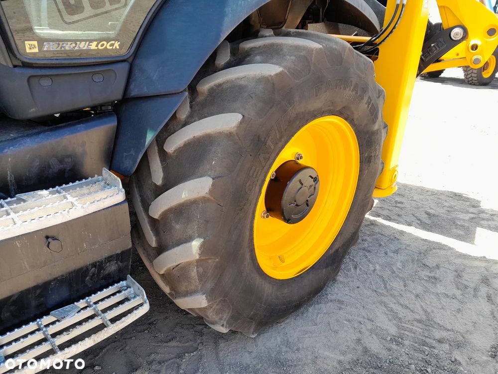 JCB JCB 4CX AEC  2018r - 17