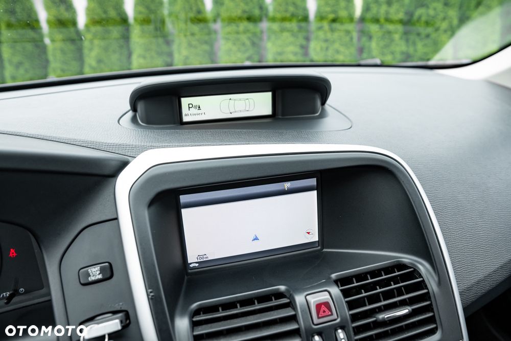 Volvo XC 60 2.4D AWD - 34