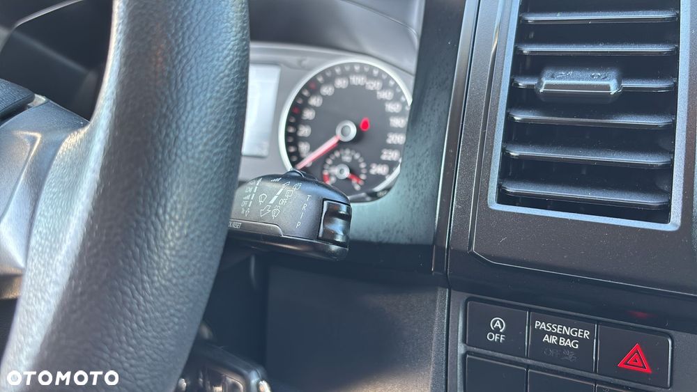 Volkswagen Transporter T6 - 30