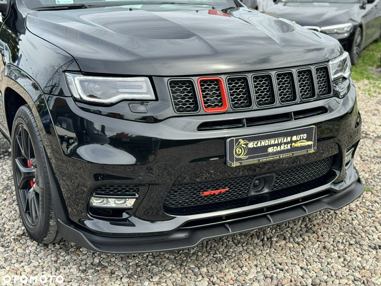 Jeep Grand Cherokee - 15