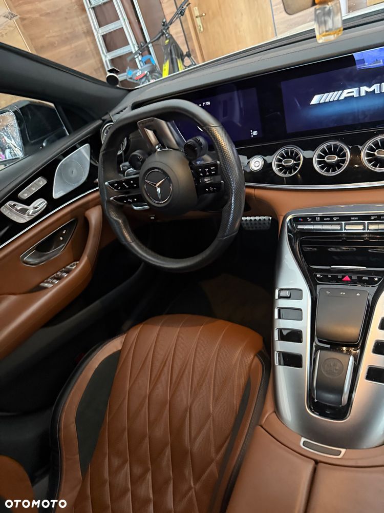 Mercedes-Benz AMG GT - 10