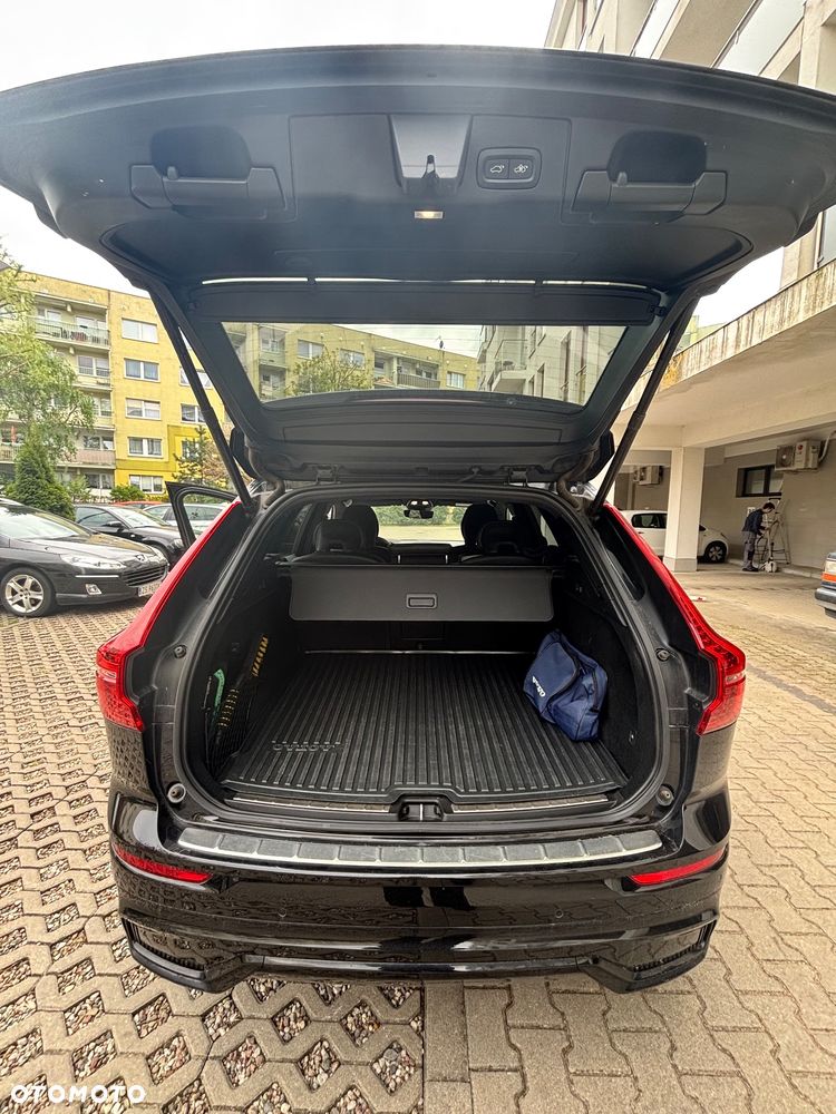 Volvo XC 60 B4 D AWD Plus Dark - 13