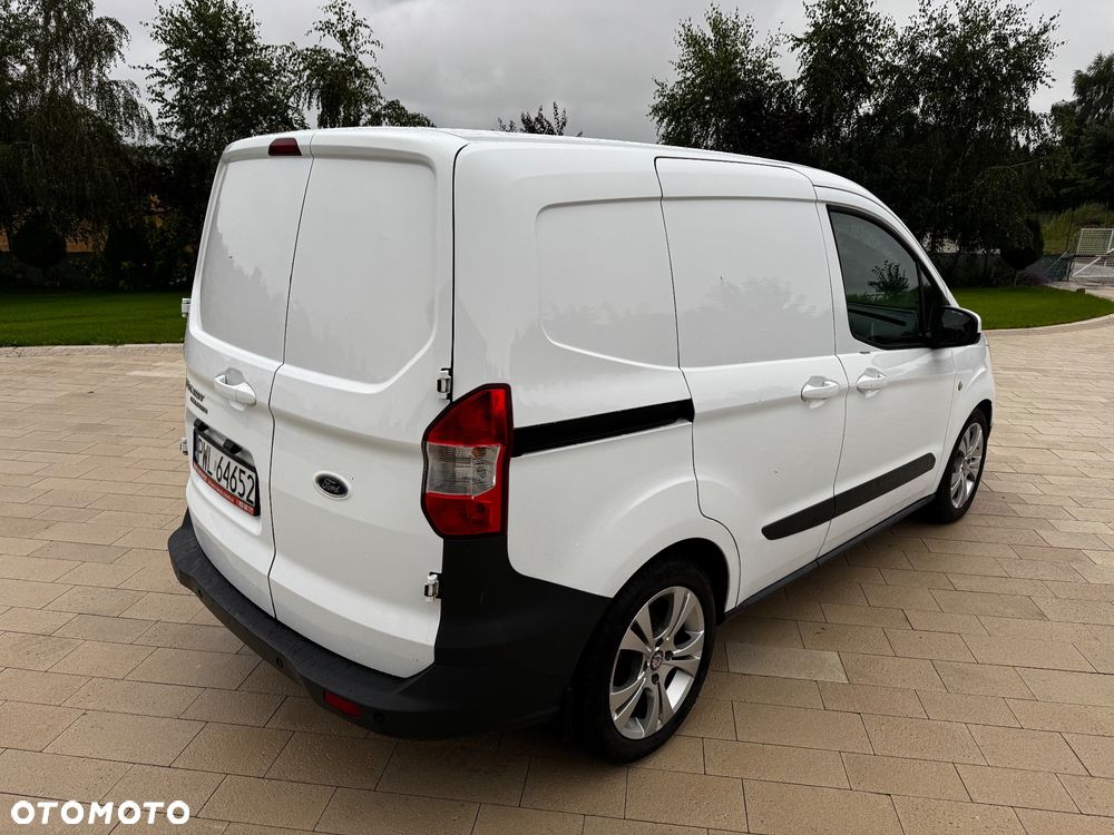 Ford TRANSIT Courier - 4