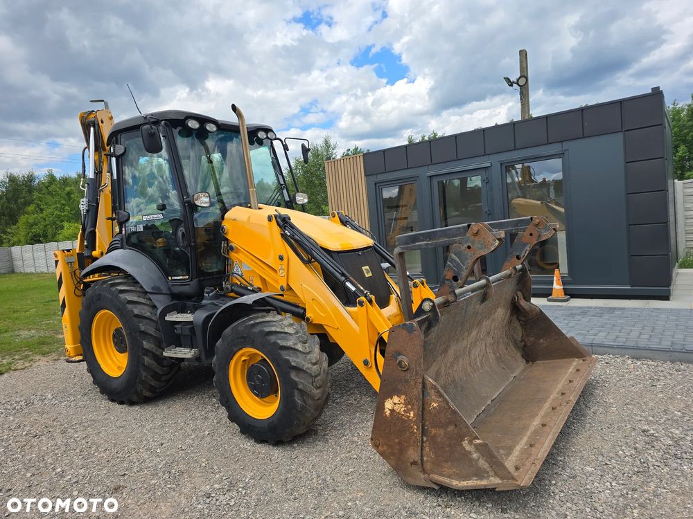 JCB - 7
