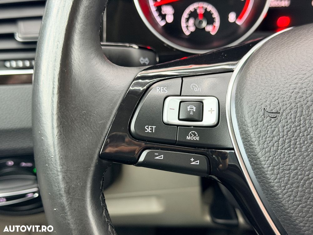 Volkswagen Golf Sportsvan 1.4 TSI (BlueMotion Technology) DSG Highline - 28