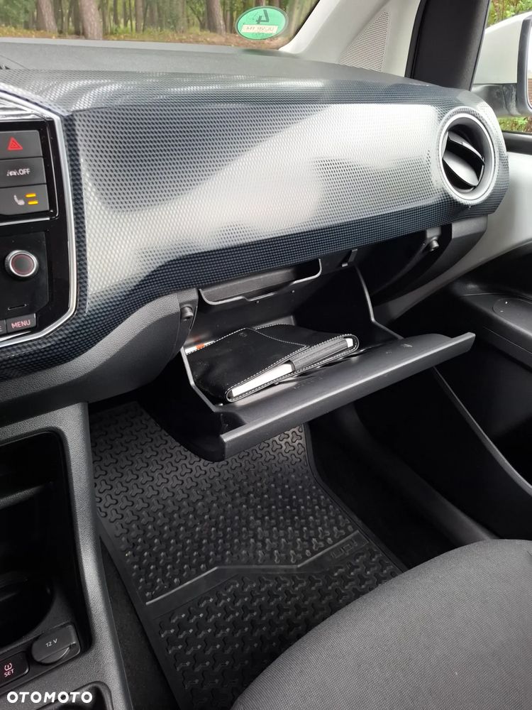 Volkswagen up! 1.0 beats - 18