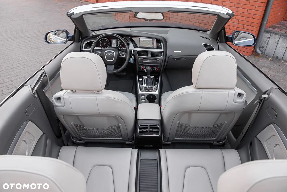 Audi A5 Cabrio 3.2 FSI quattro S tronic - 27