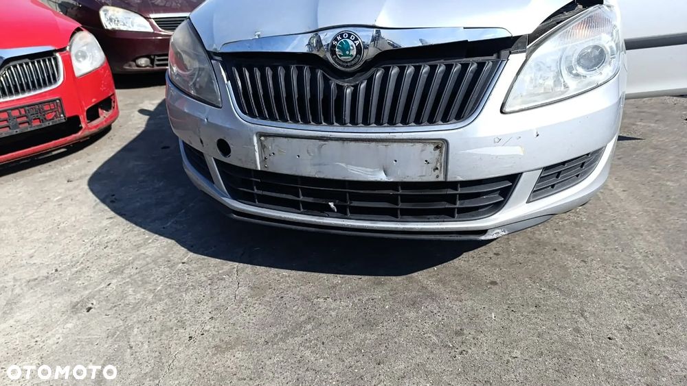 35486 skoda roomster fl na części 1.6 TDI CAYC 105 km skrzynia MZL lakier LA7W - 3