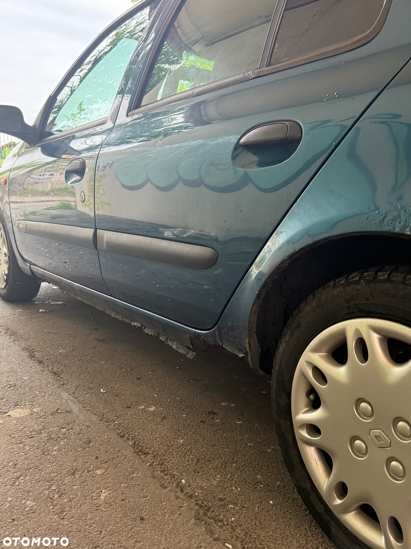 Renault Clio - 10