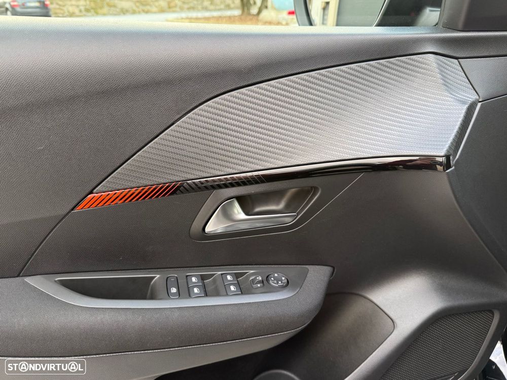 Peugeot 208 1.2 PureTech Active Pack - 11