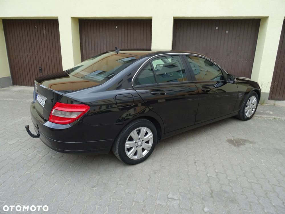 Mercedes-Benz Klasa C 200 CDI DPF Automatik BlueEFFICIENCY - 25