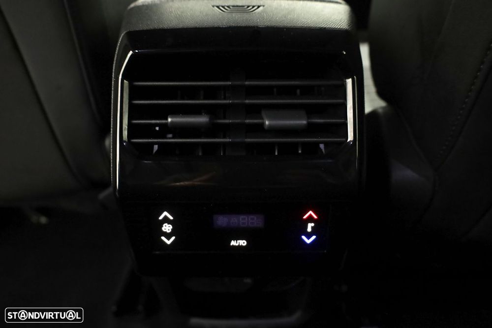 Peugeot 5008 1.2 Hybrid Allure e-DCS6 - 21