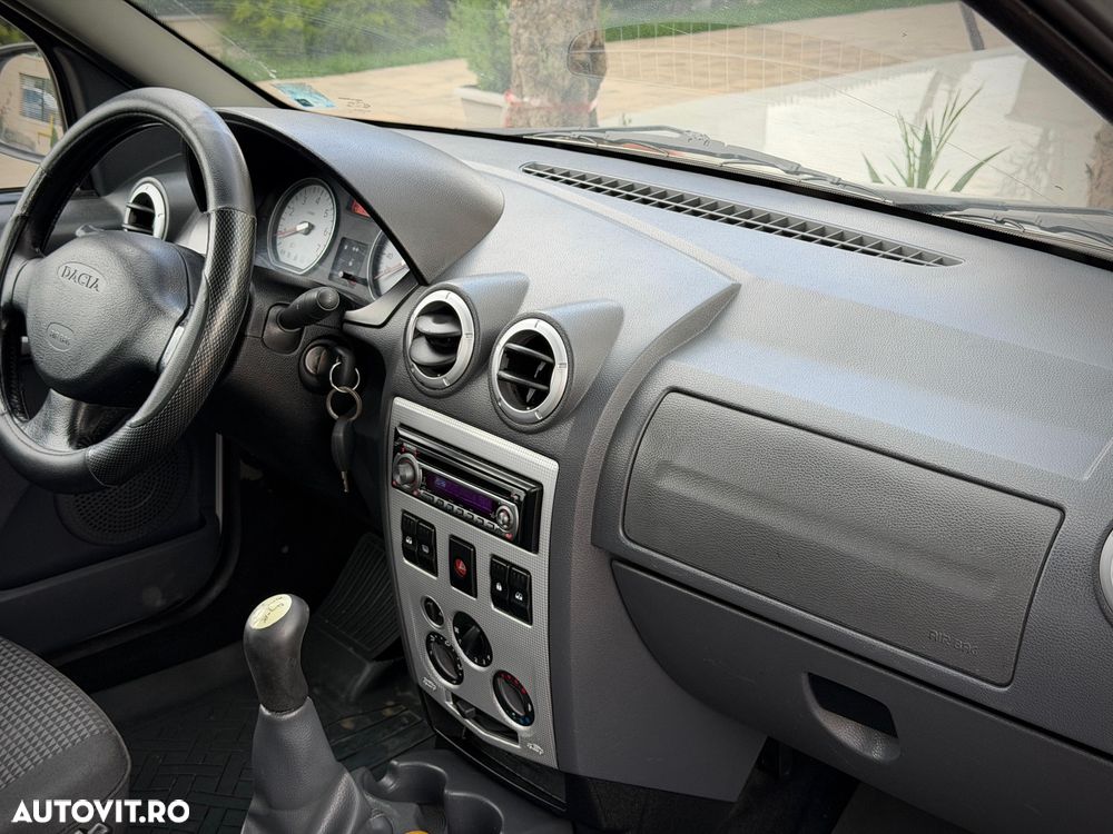 Dacia Logan 1.6 16V Laureate - 14