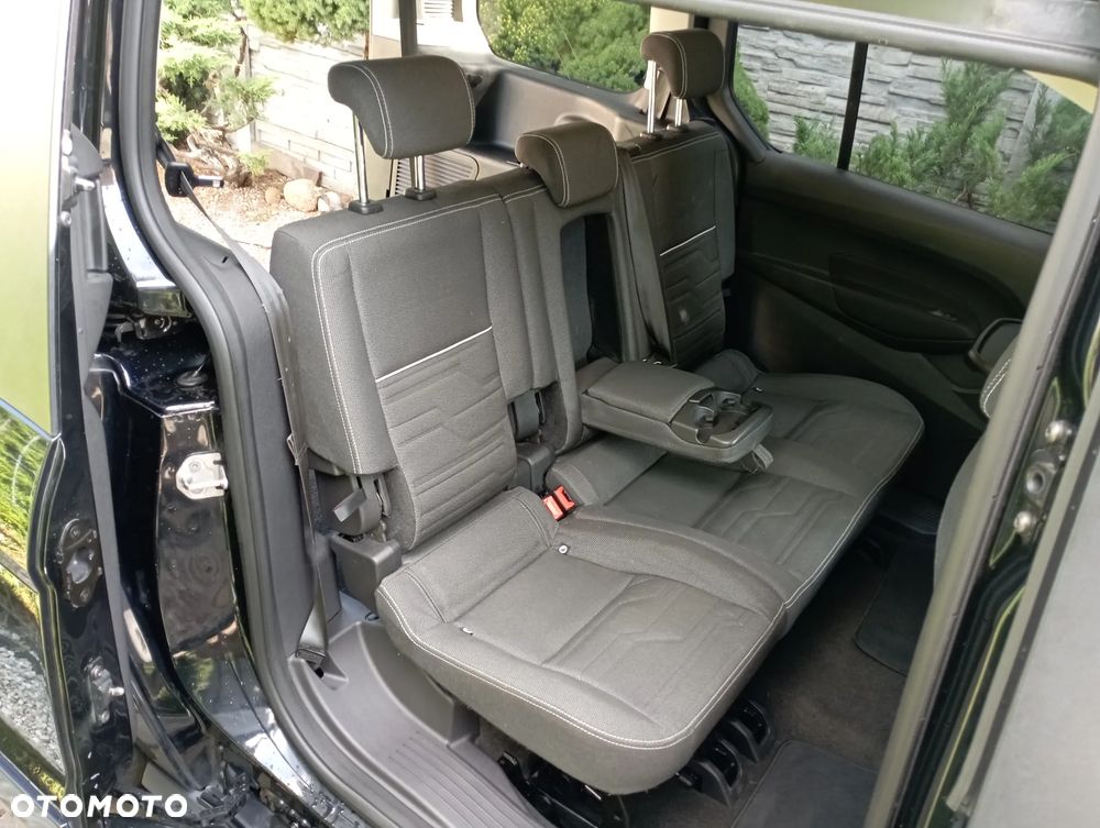 Ford Tourneo Connect Grand - 21