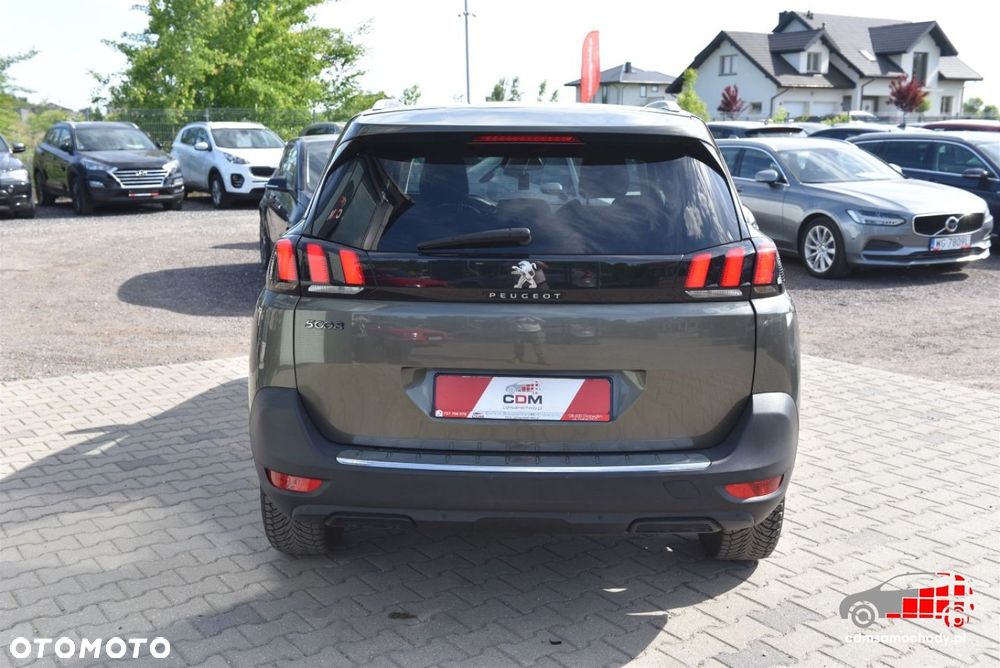 Peugeot 5008 - 9